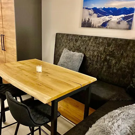 Prime Apartment *